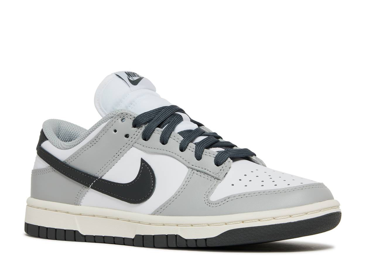 DUNK LOW 'LIGHT SMOKE GREY'